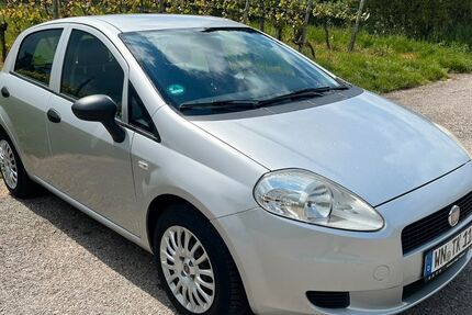 Fiat Punto 156.900 km 2.599 &euro; Weinstadt 71384