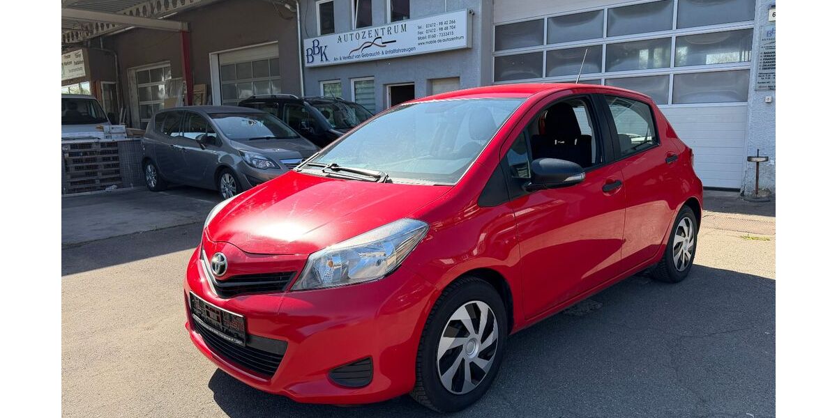Toyota Yaris 55.370 km 5.500 &euro; Tübingen-Bühl 72072