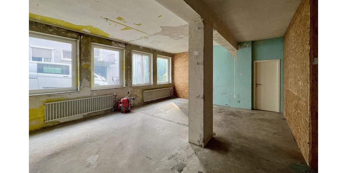 Gewerbeeinheit mit vielseitiger Nutzungsmöglichkeit - vermietete Teilfläche und großzügige Lagerflächen 4 zimmer