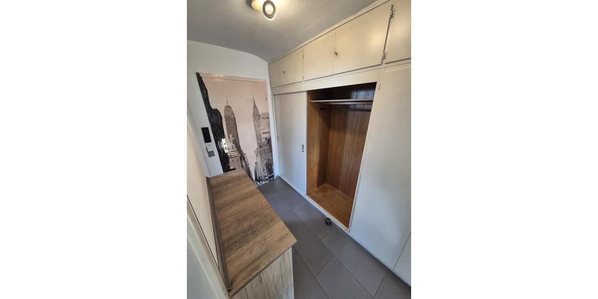 Dachgeschoßwohnung Stuttgart Zuffenhausen - 1 Zimmer, 42 m&sup2;, 900&euro; | Angebot:25219392