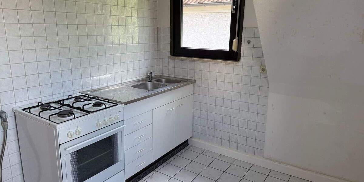 Mehrfamilienhaus, Wohnhaus Stuttgart Stammheim - 7 Zimmer, 135 m&sup2;, 585.000&euro; | Angebot:24547294