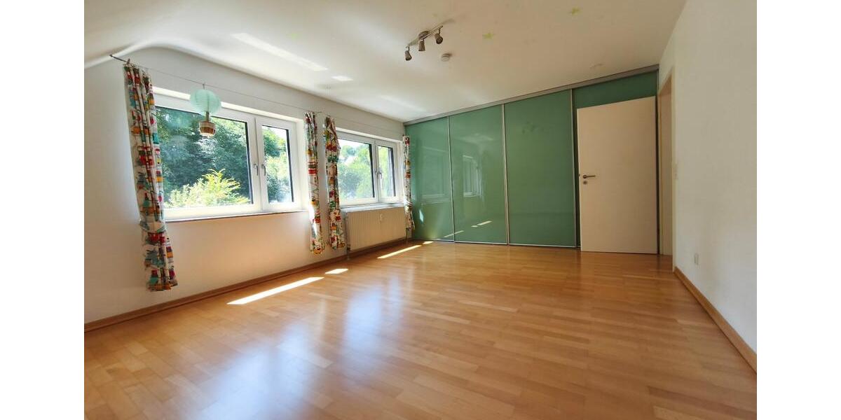 Maisonettenwohnung Stuttgart Vaihingen - 3.5 Zimmer, 141 m&sup2;, 640.000&euro; | Angebot:26991868