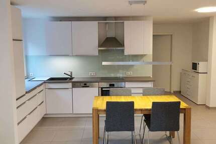 Zimmer Stuttgart Mühlhausen - 2 Zimmer, 1.600&euro; | Angebot:24986199