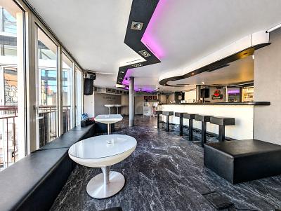 WER IM GLASHOUSE SITZT, SOLLTE LAUTER DREHEN - Gewerbeobjekt Leonberg | Angebot:27365689