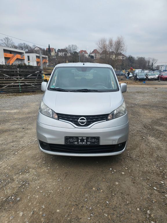 NV200