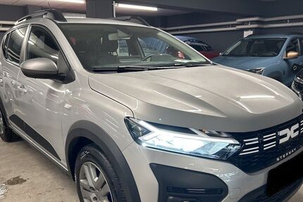 Dacia Sandero 45.808 km 7.900 &euro; Stuttgart 70178