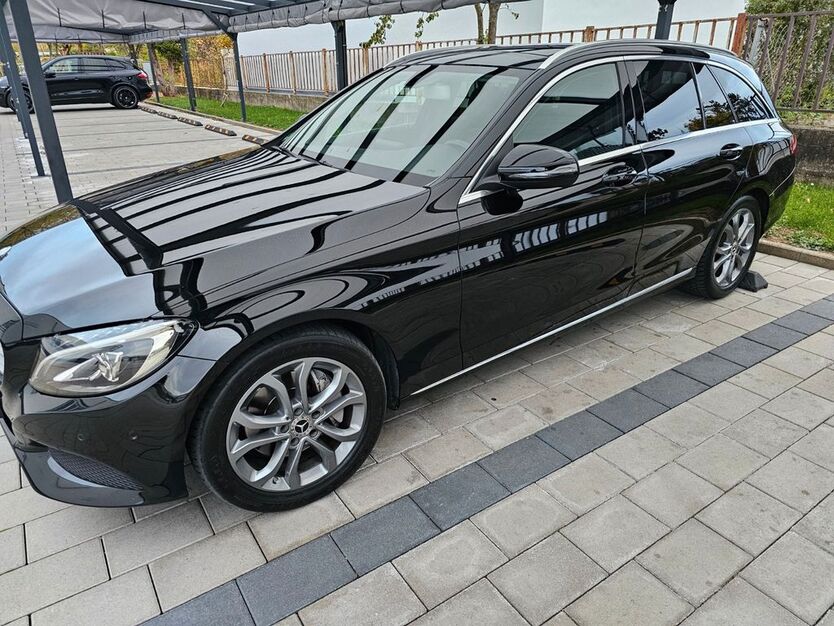 Mercedes-Benz C 250 199.000 km 16.900 € Aichtal 72631