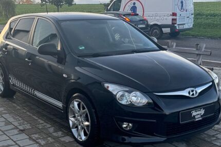 Hyundai i30 167.000 km 3.999 € Sindelfingen 71069