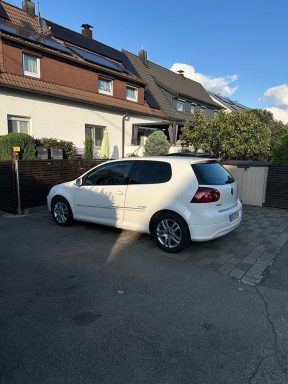 VW Golf 118.454 km 5.990 € Sindelfingen 71069