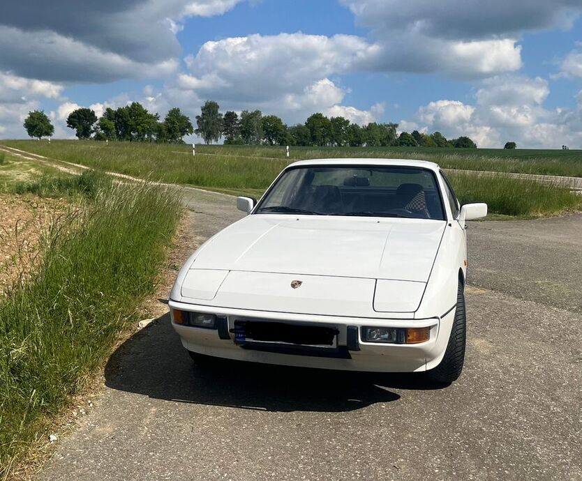 924