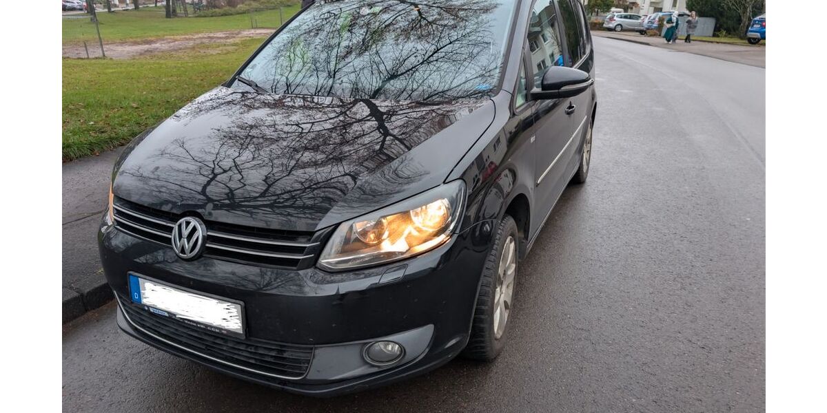 VW Touran 300.000 km 2.700 € Leinfelden 70771
