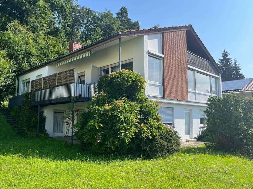 Haus zum Kaufen in Reichenbach 760.000 € 213 m²