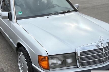 Mercedes-Benz 190 189.000 km 10.998 &euro; Stuttgart 70374