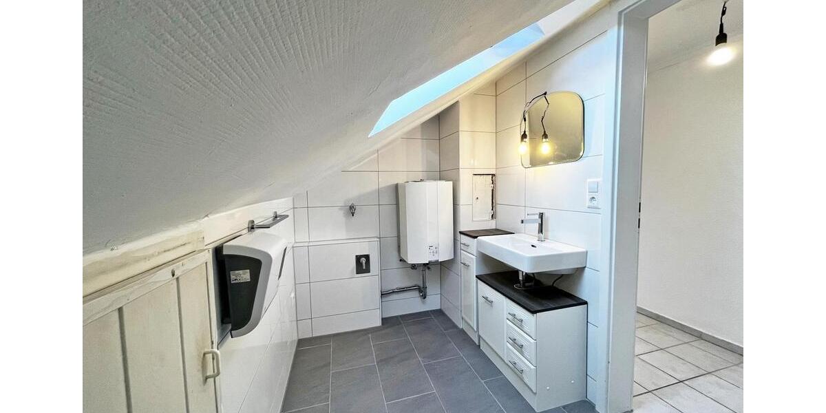 Dachgeschoßwohnung Ostfildern - 1.5 Zimmer, 37 m&sup2;, 645&euro; | Angebot:26675984