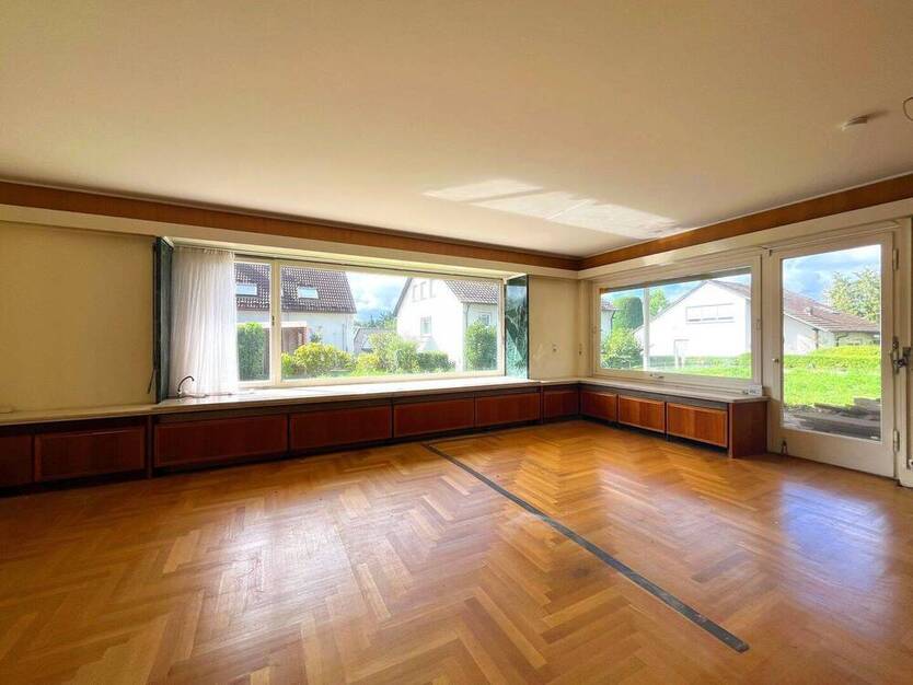 S-Schönberg: 2-3-Familienhaus mit viel Potenzial in bester Lage!***
