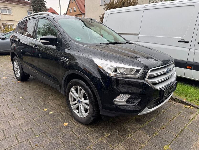Ford Kuga 69.500 km 14.900 € Fellbach 70736