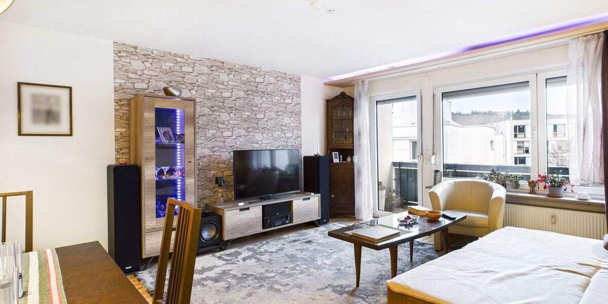 Etagenwohnung Stuttgart Untertürkheim - 3 Zimmer, 75 m&sup2;, 299.000&euro; | Angebot:24348091