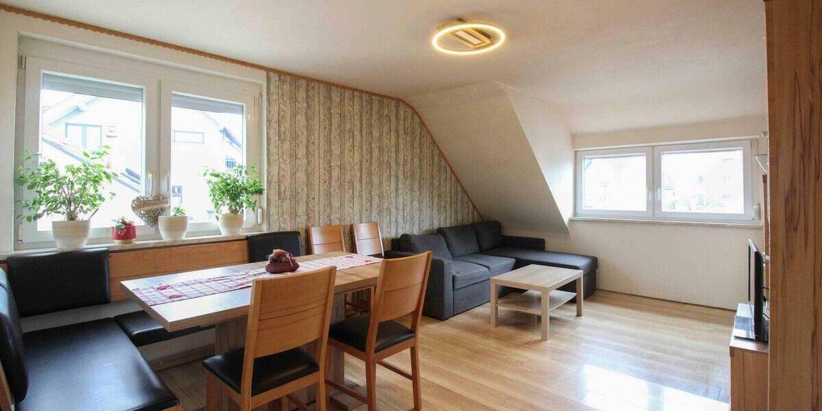 Etagenwohnung Schorndorf - 4 Zimmer, 81 m&sup2;, 265.000&euro; | Angebot:26118001