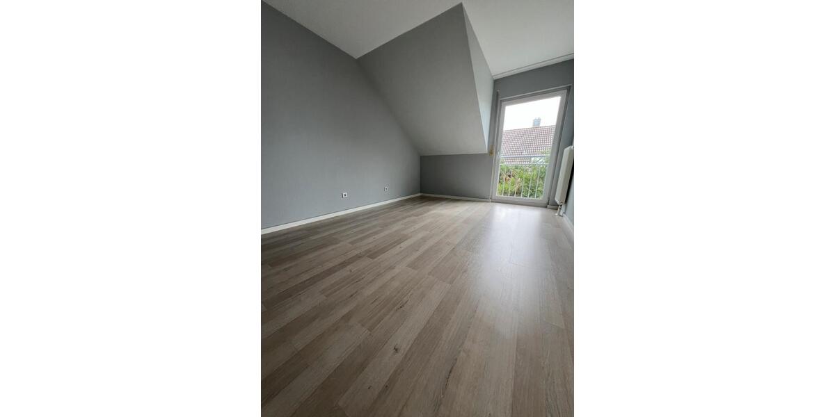 Doppelhaushälfte in Ruhiger Wohnlage zu vermieten 4 zimmer