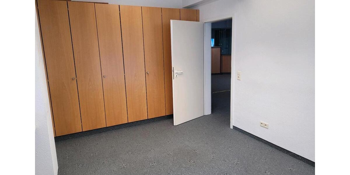 Gewerbeobjekt Metzingen - 1.300&euro; | Angebot:26543990