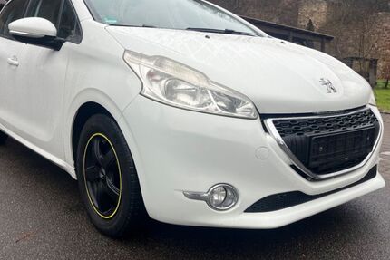 Peugeot 208 165.000 km 3.650 € Tübingen 72074