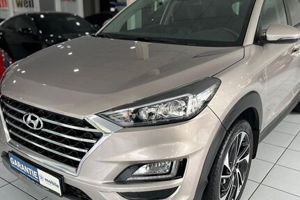 Hyundai TUCSON 165.000 km 17.990 € Weil im Schönbuch 71093