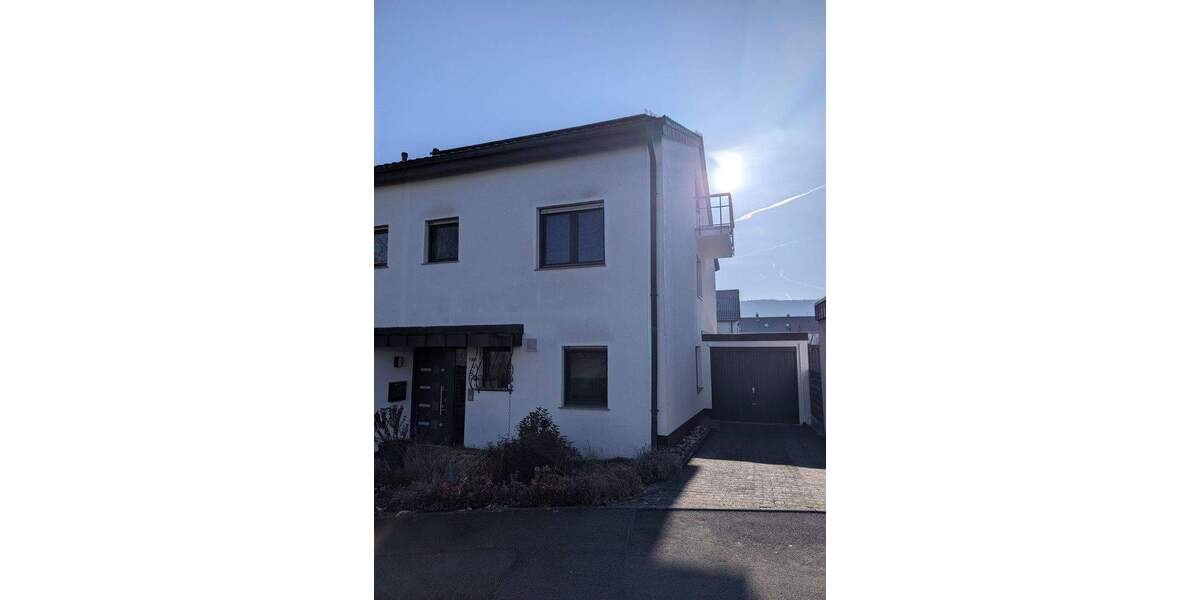Doppelhaushälfte Leonberg Eltingen - 6 Zimmer, 188 m&sup2;, 810.000&euro; | Angebot:25760409