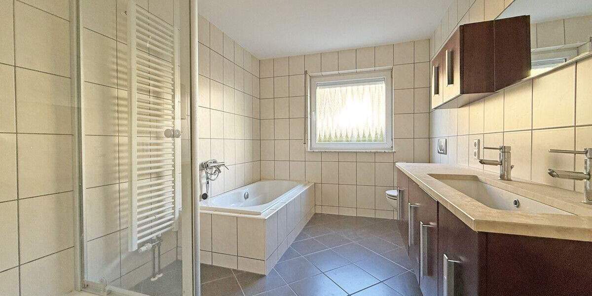 Etagenwohnung Reutlingen Rommelsbach - 4 Zimmer, 111 m&sup2;, 455.000&euro; | Angebot:24782484