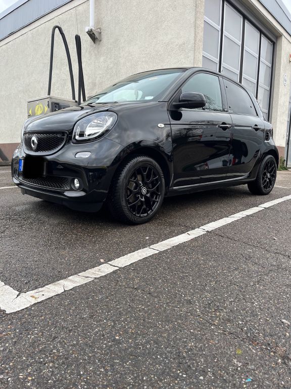 Smart ForFour 76.000 km 13.000 € Stuttgart 70188