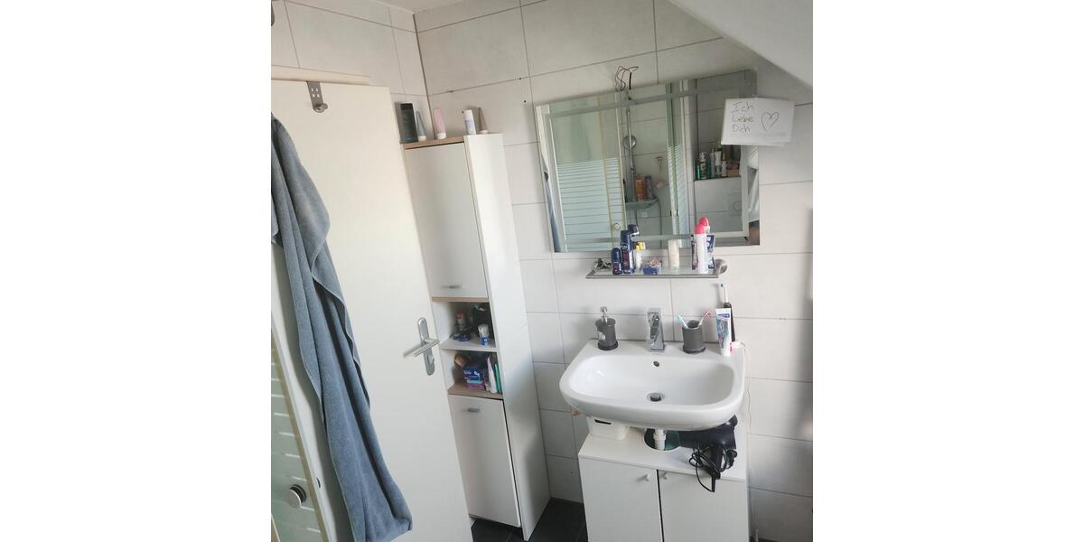 Dachgeschoßwohnung Remseck am Neckar - 2.5 Zimmer, 58 m&sup2;, 270.000&euro; | Angebot:26311472