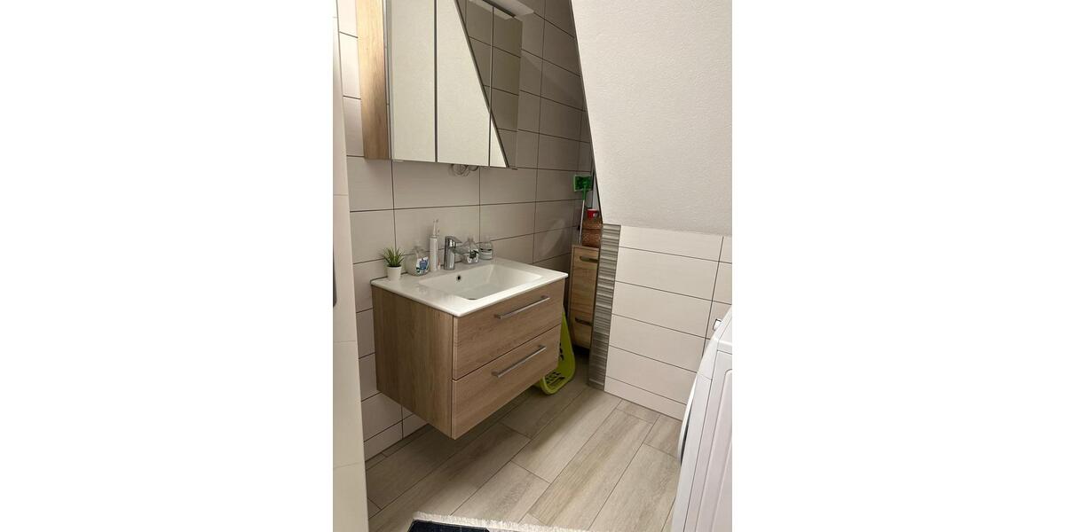 Dachgeschoßwohnung Kornwestheim - 2 Zimmer, 55 m&sup2;, 1.050&euro; | Angebot:26147811