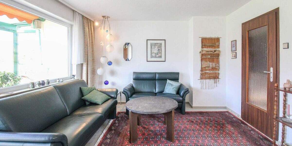Reihenendhaus Stuttgart Rot - 6 Zimmer, 131 m&sup2;, 450.000&euro; | Angebot:25142095