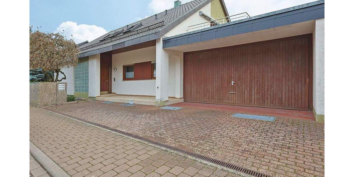 Etagenwohnung Weissach - 3 Zimmer, 95 m&sup2;, 1.100&euro; | Angebot:25468289