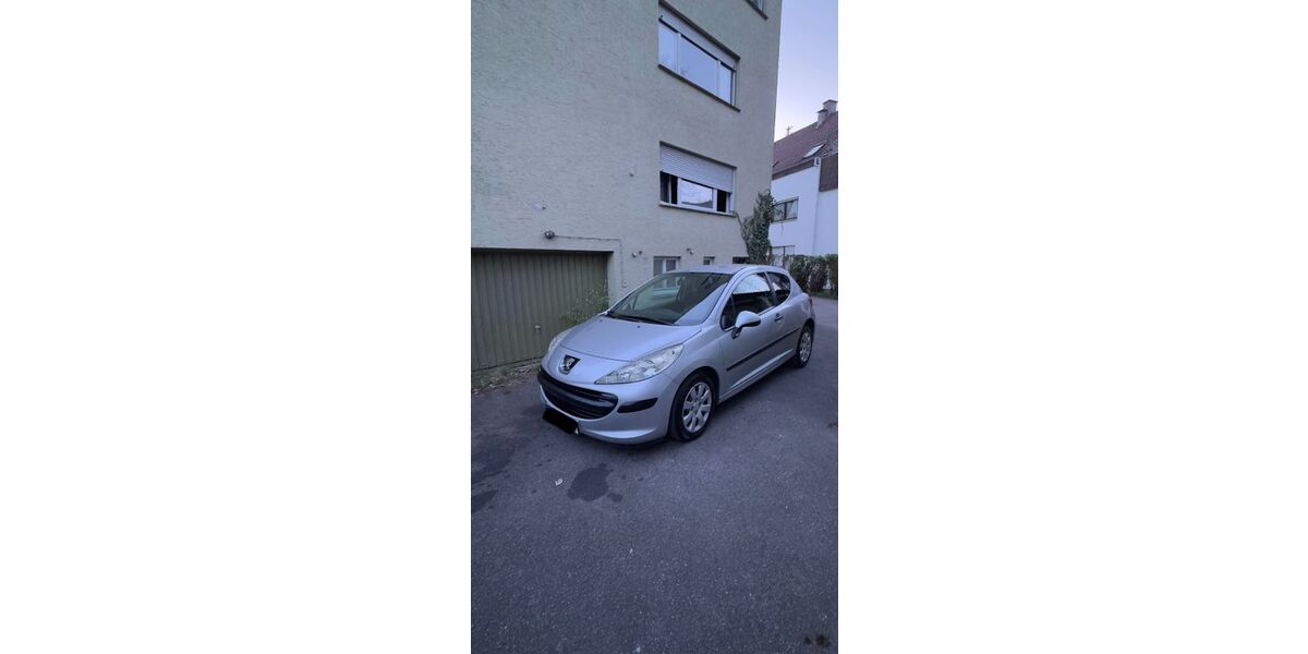 Peugeot 207 131.000 km 2.500 &euro; Esslingen 73732