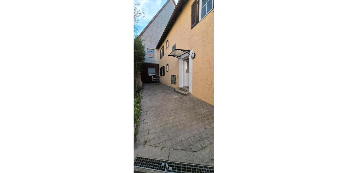 Etagenwohnung Aidlingen - 6 Zimmer, 82 m&sup2;, 1.700&euro; | Angebot:26336086