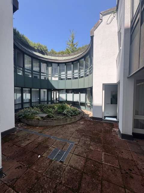 Büro in Reutlingen 295.000 € 228 m²