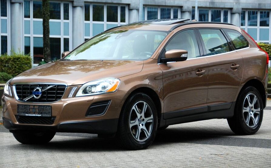Volvo XC60 181.000 km 12.990 € Stuttgart 70567