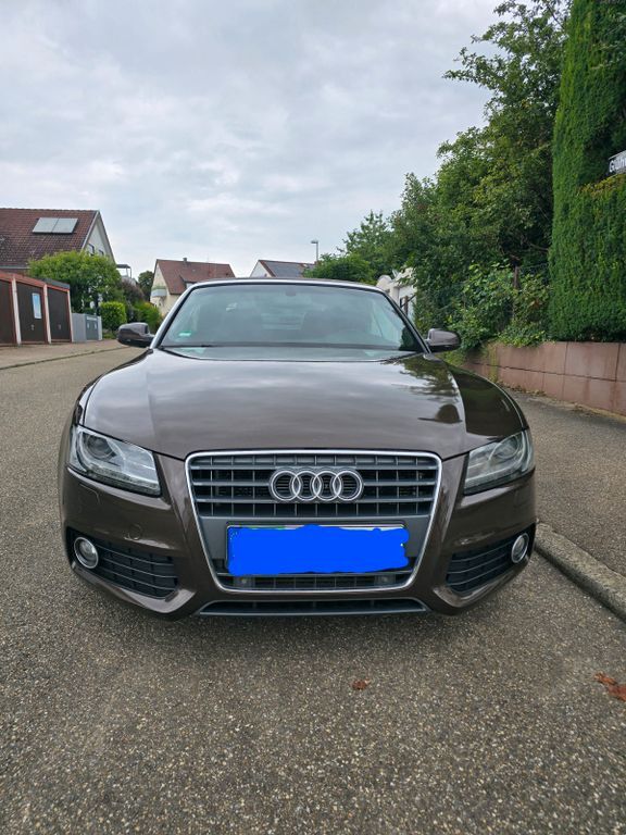 Audi A5 194.500 km 8.900 € Stuttgart 70435