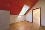 Gemütliche Dachgeschoss-Wohnung mit großem Balkon!