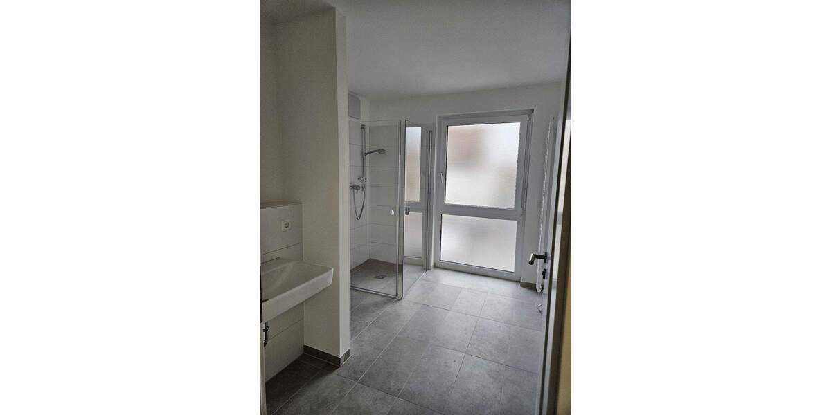 Etagenwohnung Stuttgart Untertürkheim - 3 Zimmer, 84 m&sup2;, 1.490&euro; | Angebot:23941553