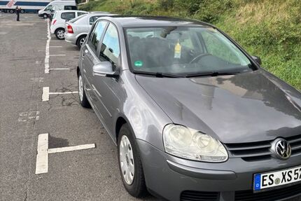 VW Golf 114.000 km 5.500 &euro; Esslingen am Neckar 73734