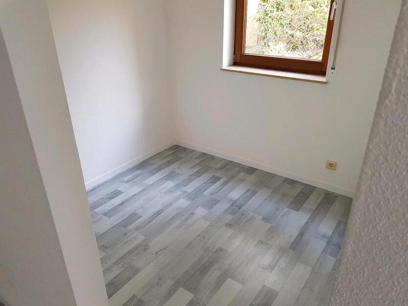 1,5 Zimmer EG Wohnung Erdgeschoss Terrasse EBK Tiefgarage Keller