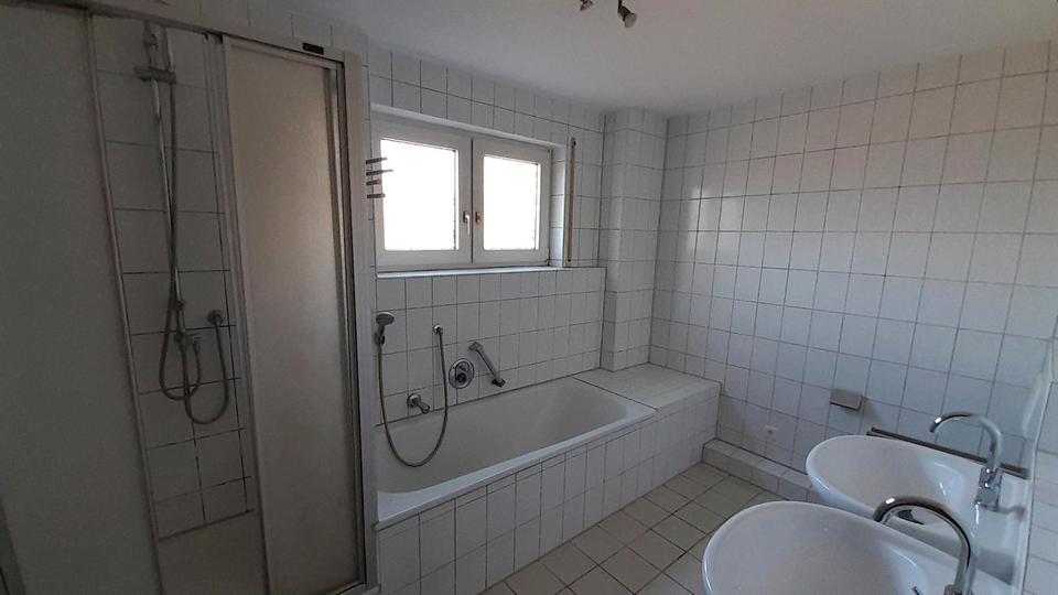 Doppelhaushälfte mit Garten MiedelsbachSchorndorf Randlage 6 zimmer