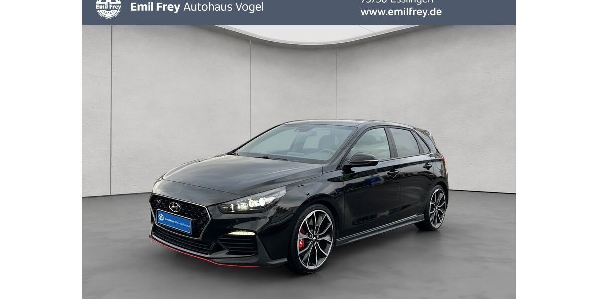 Hyundai i30 71.800 km 27.840 € Esslingen 73730