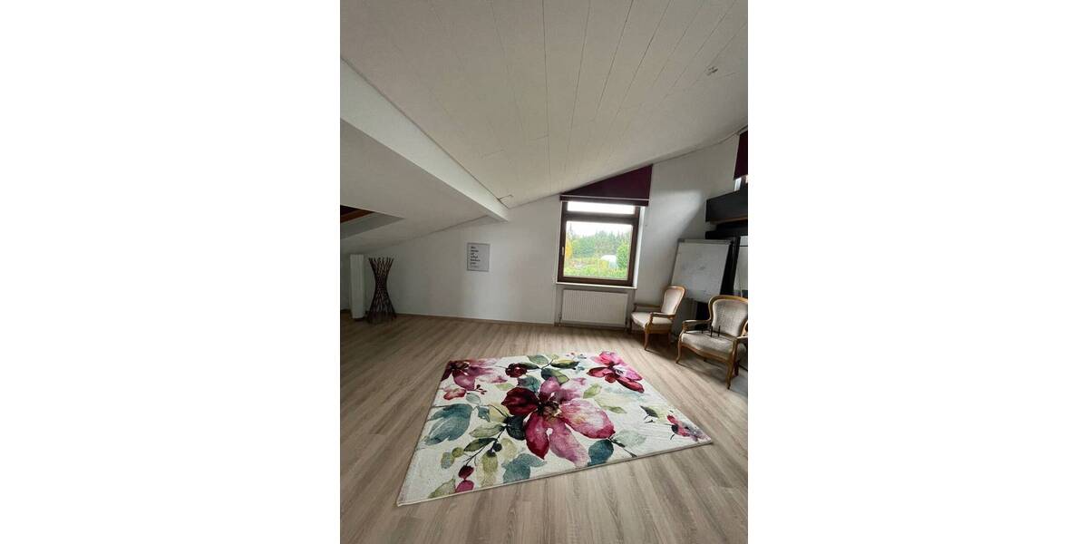 Einfamilienhaus mit wunderschönem großem Grundstück und 2 Einliegerwohnungen 1 zimmer