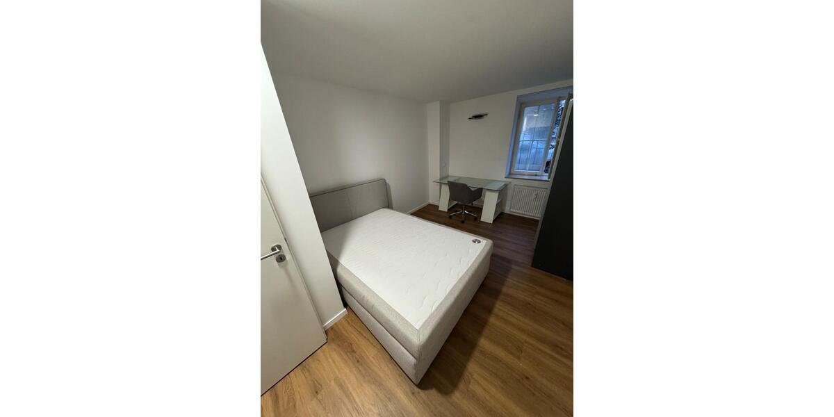 Erdgeschoßwohnung Stuttgart Lehen - 1 Zimmer, 15 m&sup2;, 550&euro; | Angebot:25725063