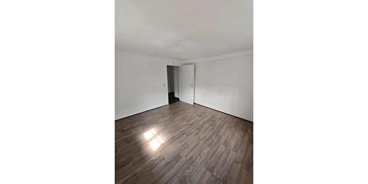 Etagenwohnung Ammerbuch - 3 Zimmer, 74 m&sup2;, 210.000&euro; | Angebot:27067339