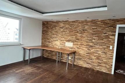 Attraktive, modernisierte 3-Zimmer-Wohnung mit Naturblick 3 zimmer