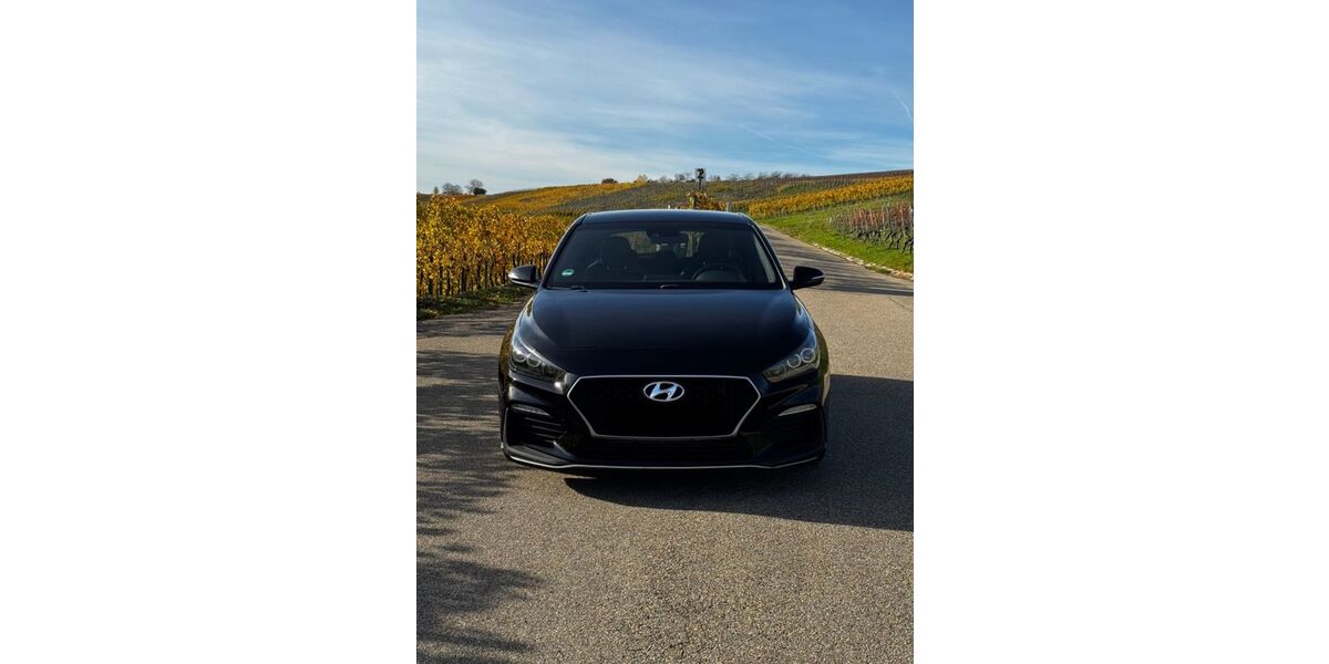 Hyundai i30 96.854 km 14.400 &euro; Mundelsheim 74395