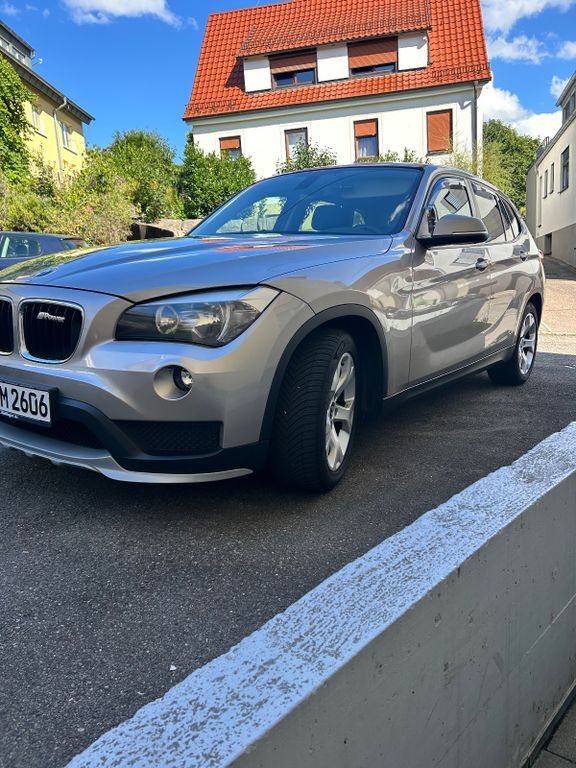 BMW X1 178.000 km 9.700 € Stuttgart 70329